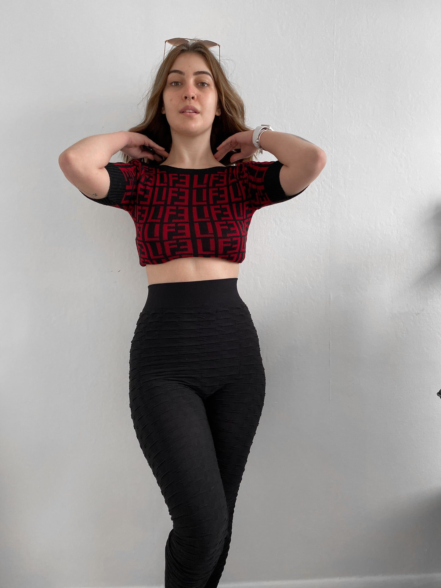 KNIT CROPPED